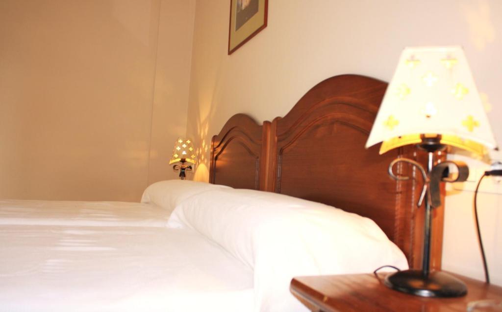 Hostal Carlos 2 La Linea de la Concepcion Ngoại thất bức ảnh