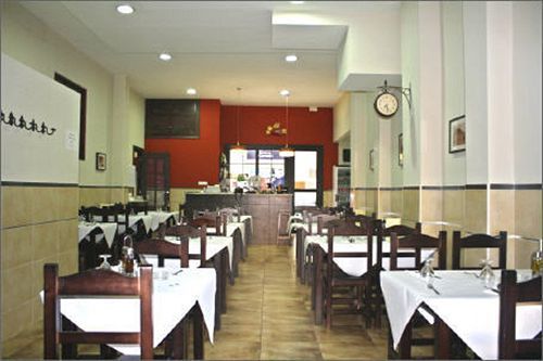 Hostal Carlos 2 La Linea de la Concepcion Ngoại thất bức ảnh